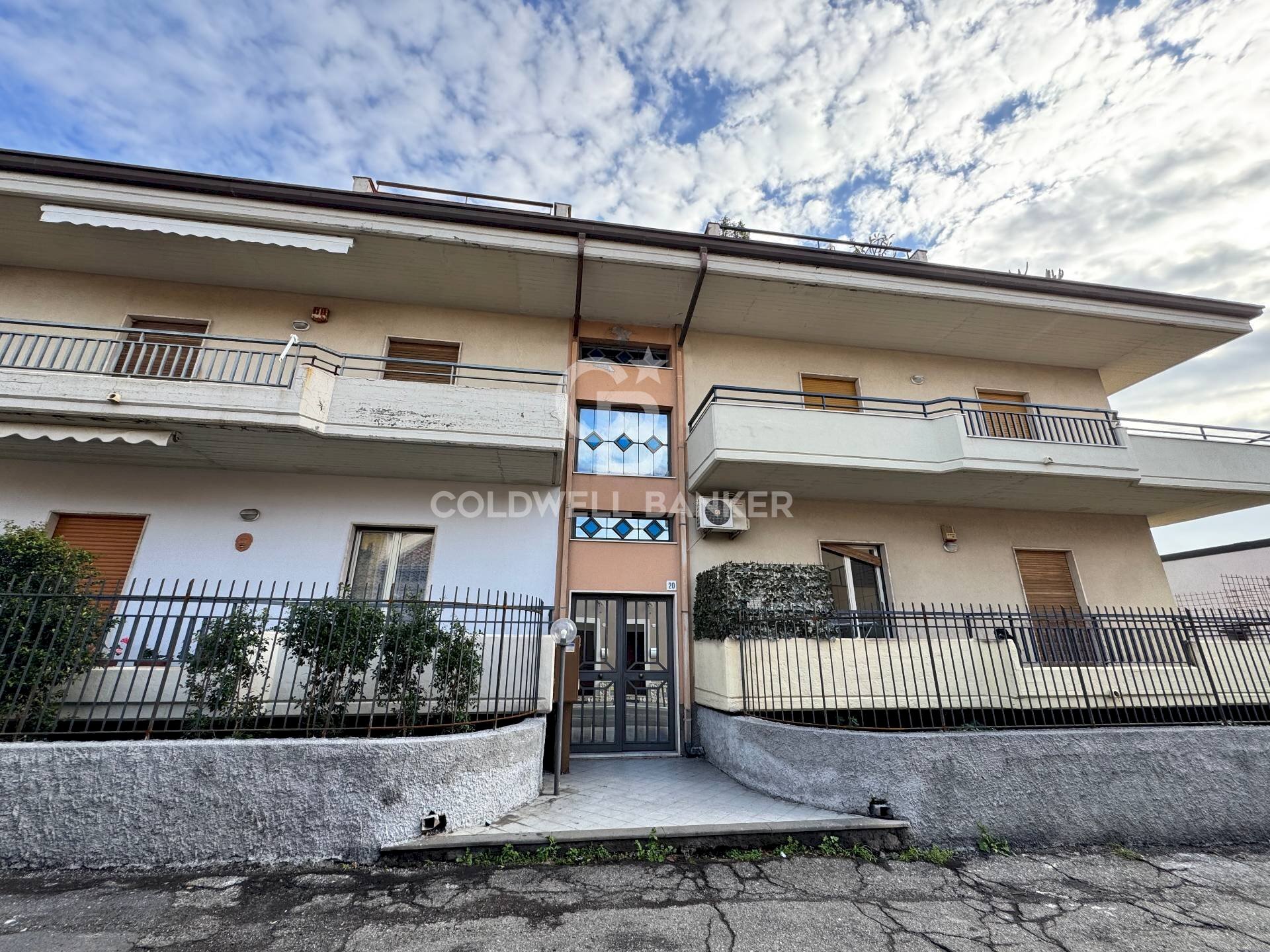 Foto 1 - Trilocale Via Cale
 
20, Acireale - foto 1