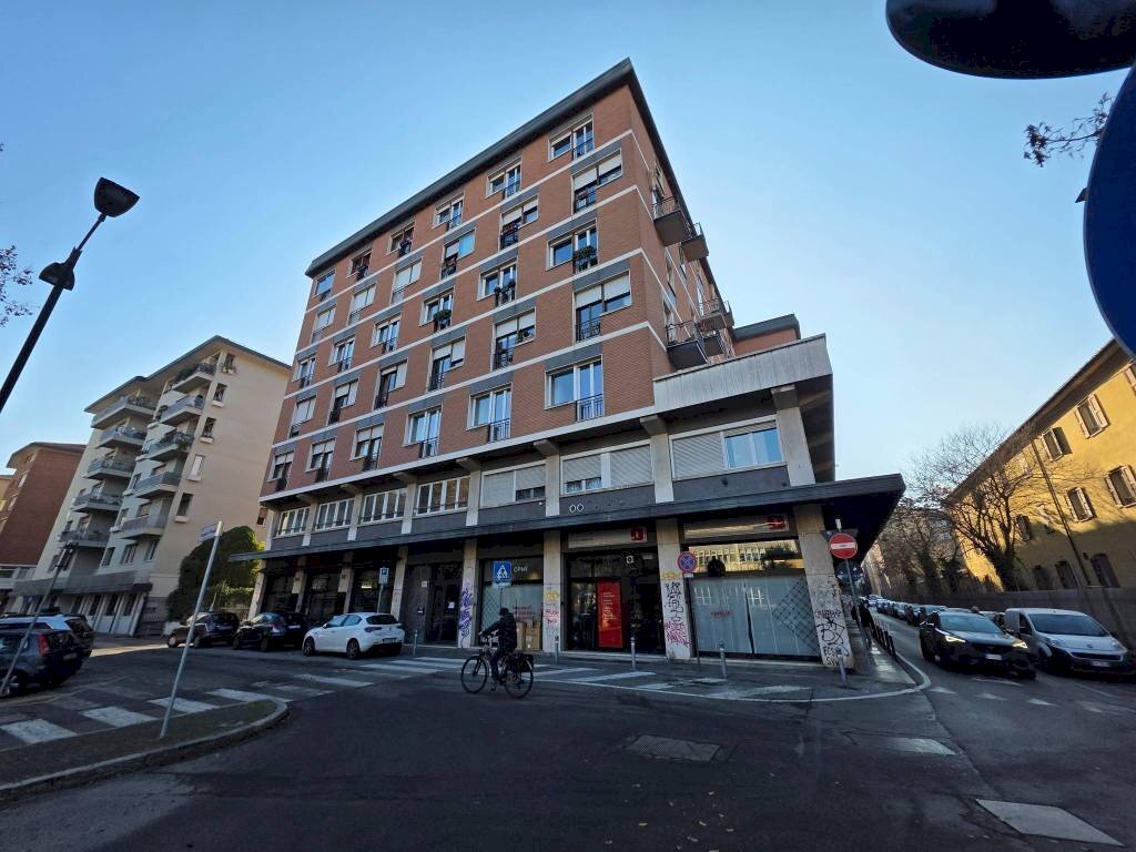 Facciata - Four-room apartment via Angelo Finelli, 1, Bologna (neighborhood Irnerio) - photo 3