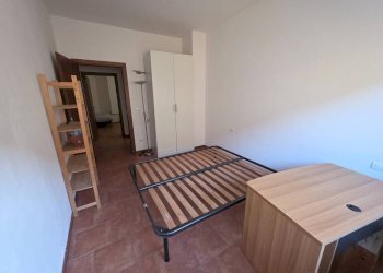 Camera da letto - Quadrilocale via Angelo Finelli, 1, Bologna (zona Irnerio) - foto 19