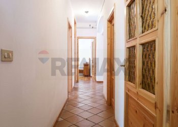 Hall / corridoio - Quadrilocale VIA GIOVANNI PRATI
 
29, Ossana - foto 4