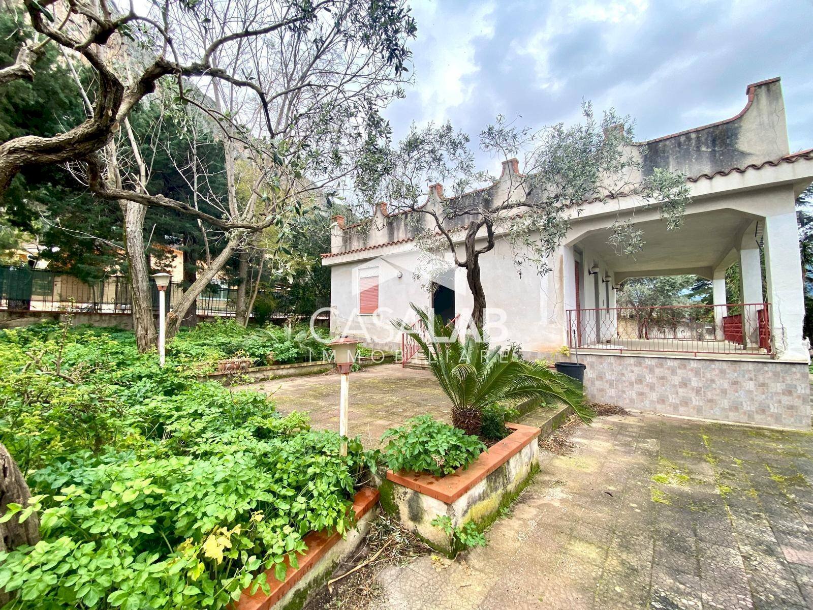 Foto 1 - Villa via don luigi sturzo
 
197, Carini - foto 1