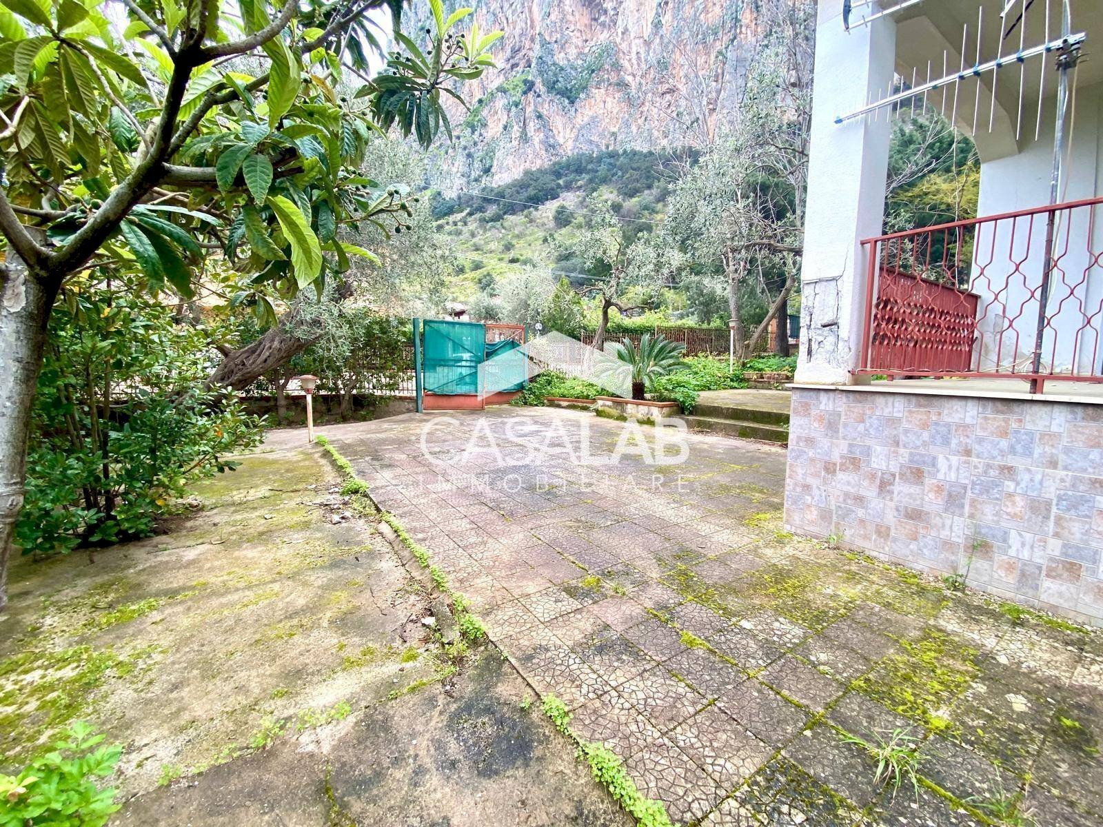 Foto 3 - Villa via don luigi sturzo
 
197, Carini - foto 2