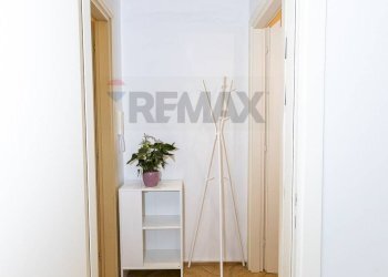 Hall / corridoio - One-room apartment VIA DOMENICHINO
 
14, Milano - photo 12