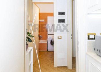 Hall / corridoio - One-room apartment VIA DOMENICHINO
 
14, Milano - photo 21