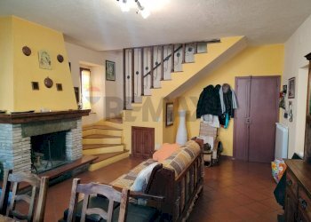 Soggiorno - Apartment Via Trieste
 
13, Valfabbrica - photo 6