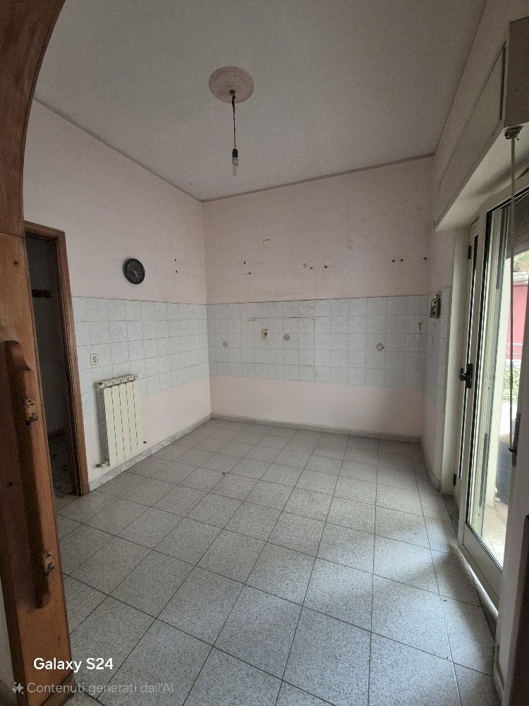 20251119_092621(1)_resized.jpg - Appartamento Via Sandro Pertini, Reggio di Calabria - foto 2