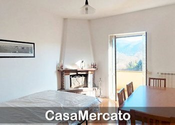 b2.jpg - Trilocale Via Calabria, Rocca di Papa - foto 4