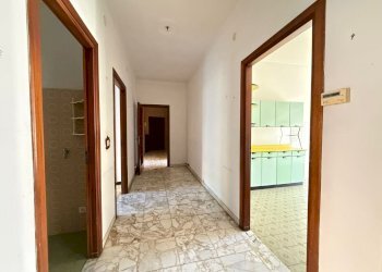 foto_10.jpg - Appartamento Via Santa Lucia, Imperia - foto 5