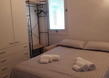 divano letto matrimoniale aperto.jpg - Monolocale Corso Europa, Alassio - foto 14