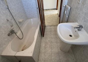 WhatsApp Image 2025-12-29 at 12.08.16.jpeg - Quadrilocale Via Galileo Galilei 639, Sanremo - foto 11