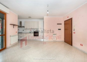 SCREEN~3.PNG - Three-room apartment VIA DEL FOSSO DELL'OSA, Roma - photo 4