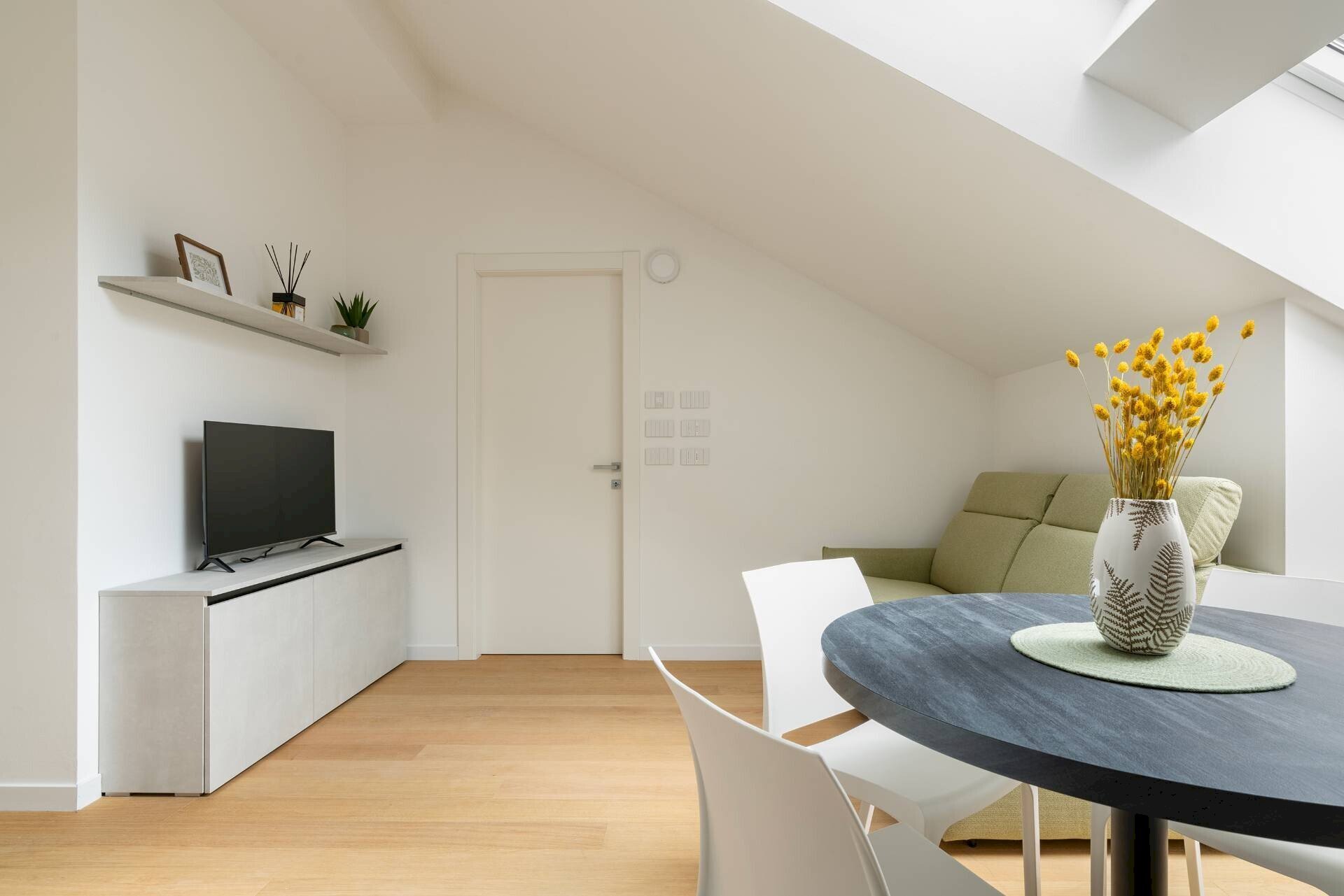 Attic Via Errico Petrella, 4, Milano - photo 1