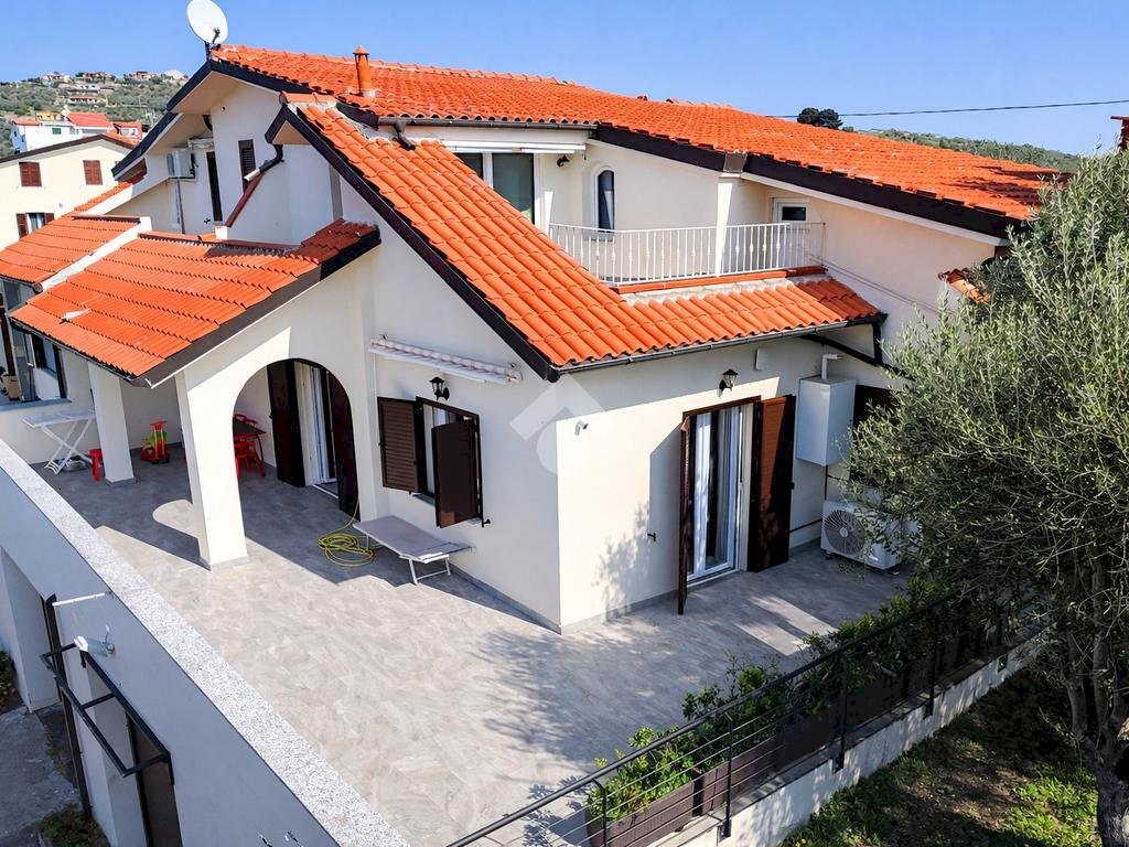 Four-room apartment Str. Vicinale Colle, Imperia - photo 2