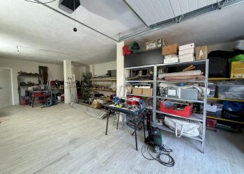 Four-room apartment Str. Vicinale Colle, Imperia - photo 37