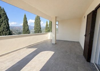Four-room apartment Str. Vicinale Colle, Imperia - photo 40