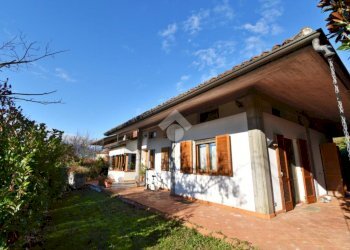 Villa Via Burolo, Bollengo - photo 1