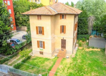 Villa Via Aldo Dall'Aglio, Reggio nell'Emilia - photo 6