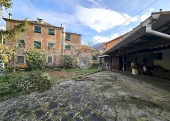 Three-family Villa Via di Pomata, Genova (neighborhood San Desiderio) - photo 2