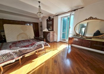 Three-family Villa Via di Pomata, Genova (neighborhood San Desiderio) - photo 14