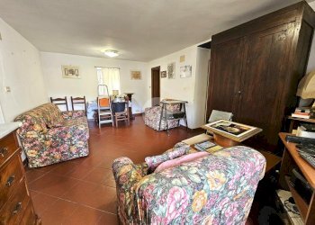 Three-family Villa Via di Pomata, Genova (neighborhood San Desiderio) - photo 23