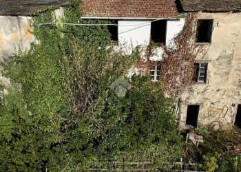 Semi-detached house Via Nicola Sturla, San Colombano Certenoli - photo 1