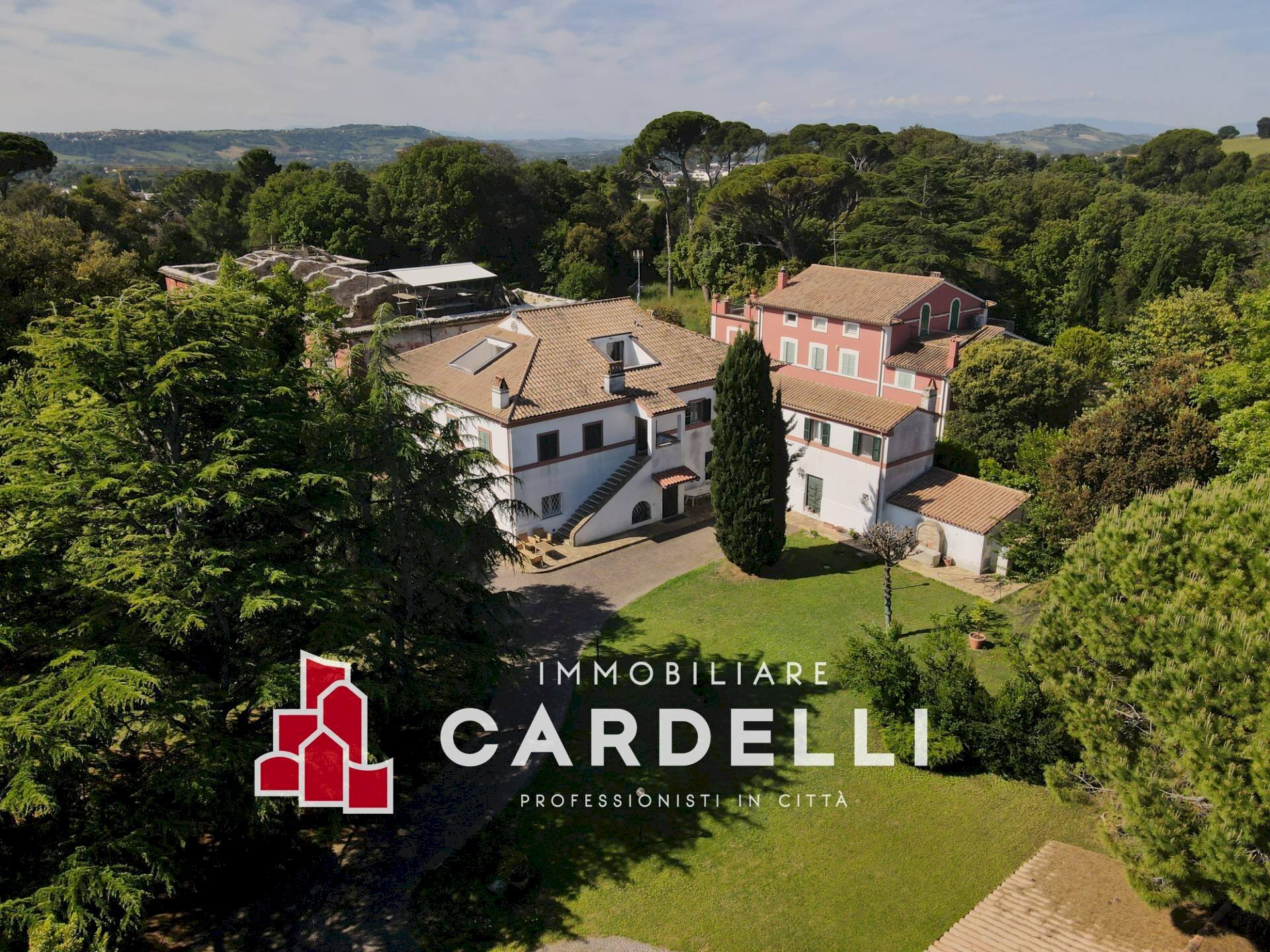 Foto 1 - Villa Via Crescimbeni
 
20-22-24, Civitanova Marche - foto 1