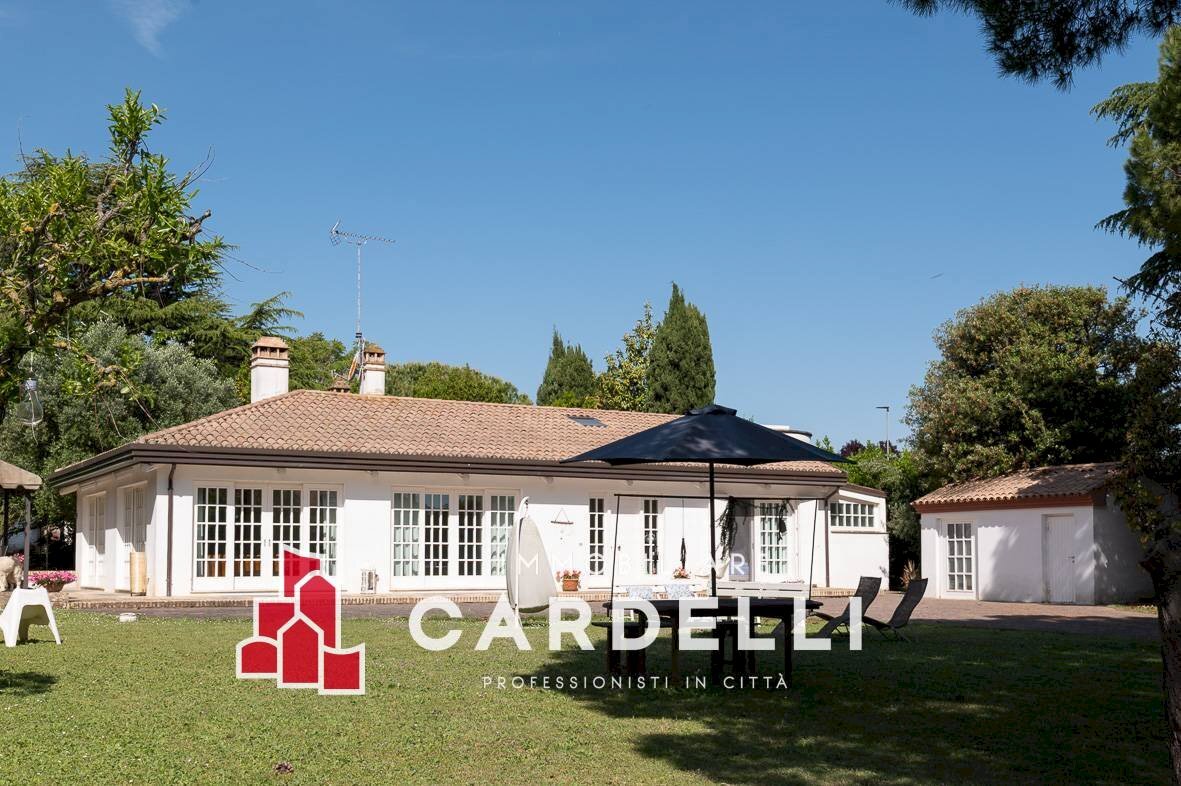 Foto 1 - Villa Via Crescimbeni
 
20-22-24, Civitanova Marche - foto 1