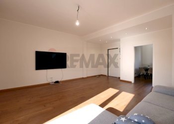 Soggiorno - Quadrilocale Via Montegrappa
 
7, Valenzano - foto 3