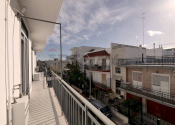 Balcone - Quadrilocale Via Montegrappa
 
7, Valenzano - foto 4