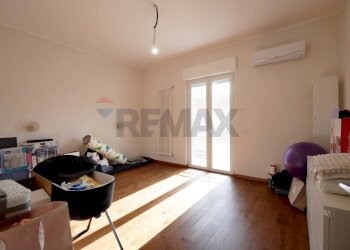 Camera / camera da letto - Quadrilocale Via Montegrappa
 
7, Valenzano - foto 13