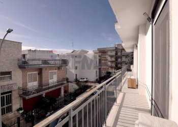 Balcone - Quadrilocale Via Montegrappa
 
7, Valenzano - foto 14