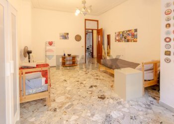 Hall / corridoio - Appartamento Via De Viti De Marco
 
21, Bari - foto 10