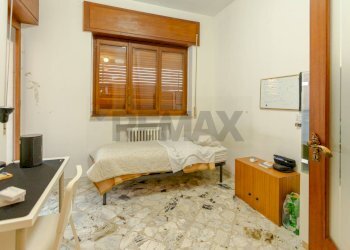 Camera / camera da letto - Appartamento Via De Viti De Marco
 
21, Bari - foto 16
