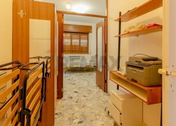 Hall / corridoio - Appartamento Via De Viti De Marco
 
21, Bari - foto 17