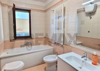 Bagno - Trilocale via Modigliani
 
7, Casalnuovo di Napoli - foto 4