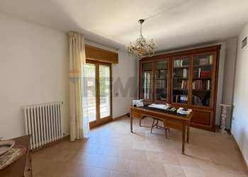 Sala da pranzo - Villa a Schiera VIA STRETTOLONE, Grassano - foto 11