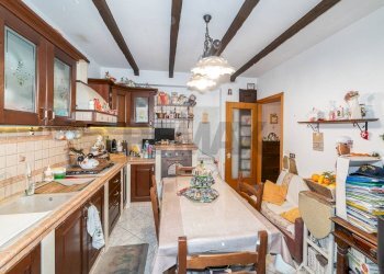 Cucina - Quadrilocale Via Gaetano Costa
 
3, Belpasso - foto 21