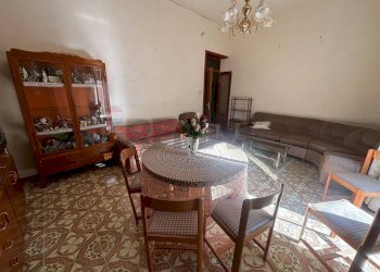 Sala da pranzo - Independent house Via Fabio Filzi
 
64, Pietraperzia - photo 15