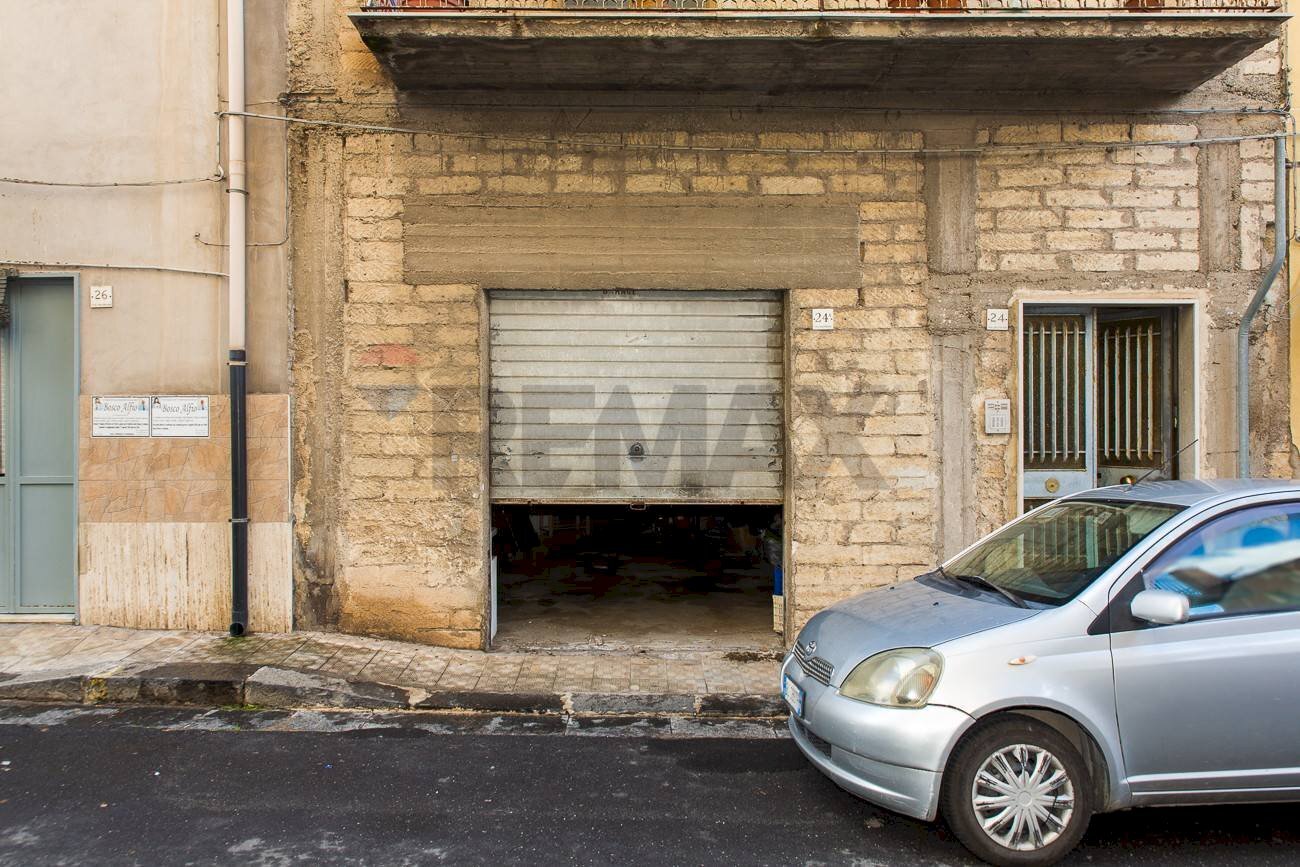 Edificio all\'aperto - Independent house Via Solferino
 
24-26, Lentini - photo 2