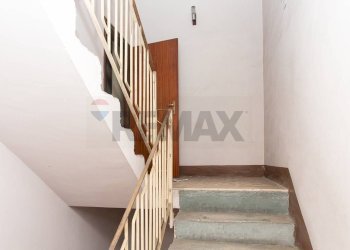 Scale - Independent house Via Solferino
 
24-26, Lentini - photo 9