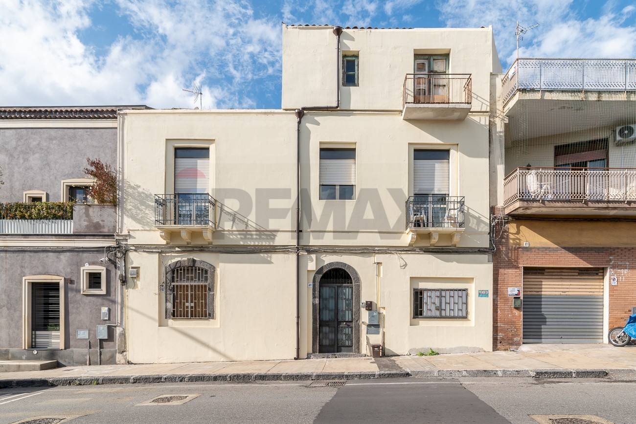 Edificio all\'aperto - Casa semi indipendente Via Sgroppillo
 
47/49, San Gregorio di Catania - foto 1