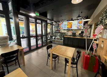 Ricezione / Lobby - Locale Commerciale Via Cavour
100, Vittoria - foto 4