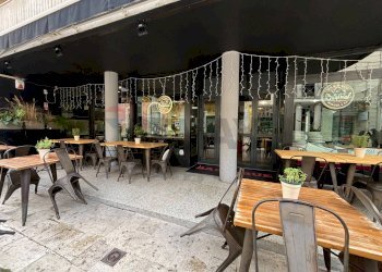 Terrazza - Attività Commerciale Via Cavour
 
100, Vittoria - foto 2