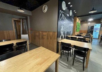 Sala da pranzo - Attività Commerciale Via Cavour
 
100, Vittoria - foto 20