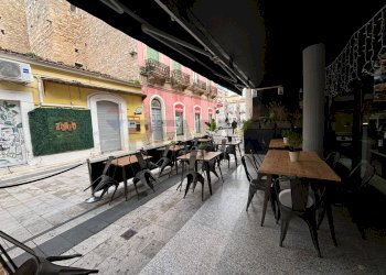 Terrazza - Attività Commerciale Via Cavour
 
100, Vittoria - foto 34