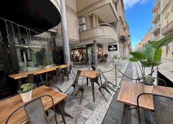 Terrazza - Attività Commerciale Via Cavour
 
100, Vittoria - foto 36