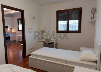 Camera / camera da letto - Bilocale Via Emilio Treves
 
3, Milano - foto 8