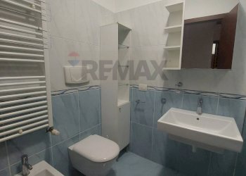 Bagno - Bilocale Via Emilio Treves
 
3, Milano - foto 11