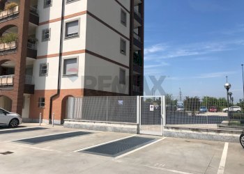 Edificio all\'aperto - Box via Caboto, Segrate - foto 3