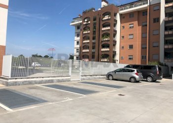 Edificio all\'aperto - Box via Caboto, Segrate - foto 6